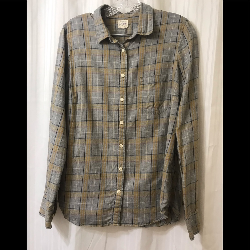 Plaid button up - excellent condition